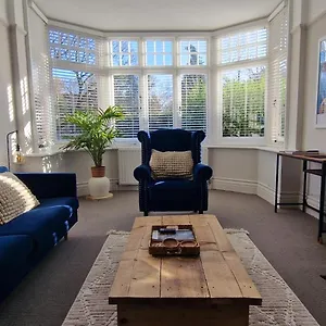 Woodfalls Luxury Getaway Holiday home Bournemouth